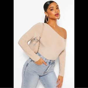 Boohoo Tan Asymmetric One-Shoulder Bodysuit